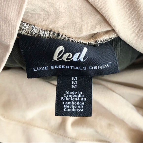 Luxe Essentials | Cropped Distressed Pants *NWT* - Picture 10 of 16